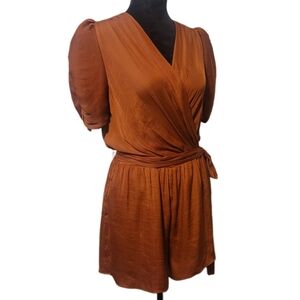 Naked Zebra Ruched Sleeve V-neck Romper Burnt Orange